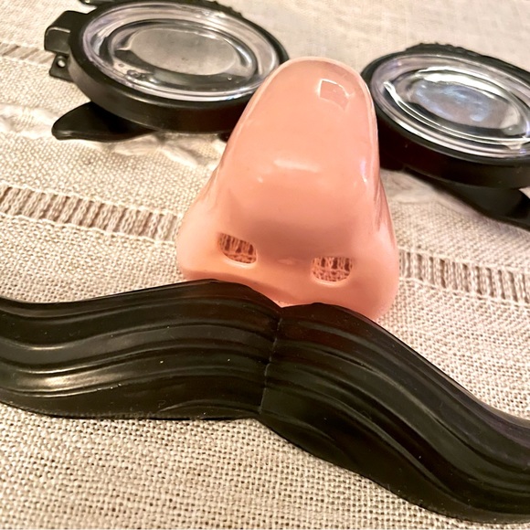 🥸Funny Nose Glasses Party!🥸 ~5 pairs! - Picture 5 of 8